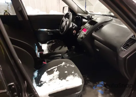 2012 Kia Soul z USA, uszkodzony, nr VIN 0KNDJ12A517747765